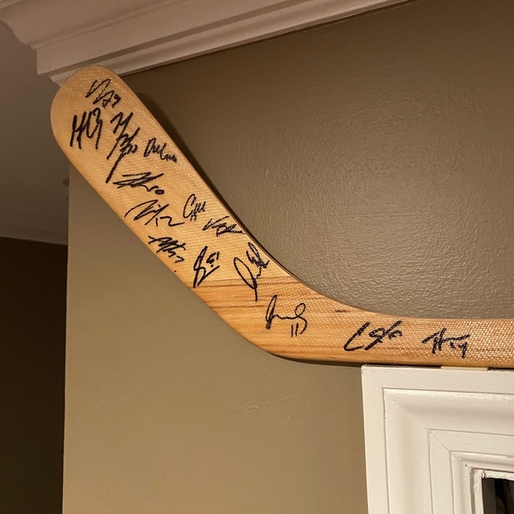 Islanders hockey stick signed by the whole team - Picture 2 of 5